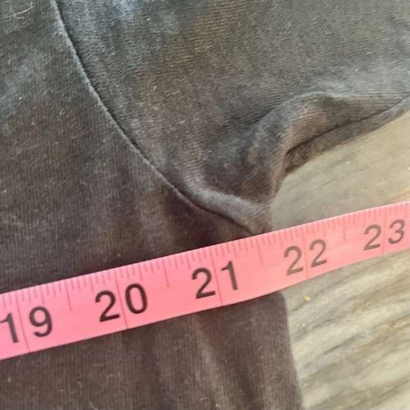 On a Dark Desert Highway Cool Wind in My Hair Witch T Shirt Large - Picture 4 of 6